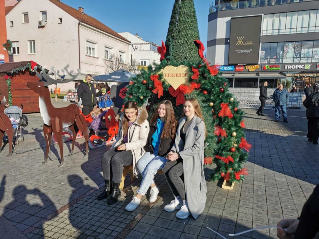 Prijedor, Prijedorska zima, turizam,atrakcija, zabava, posjetioci, foto ram,nova godina