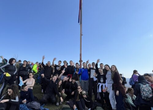 Proljeće je stiglo na Kozaru – i donijelo hiljade koraka, osmijeha i priča